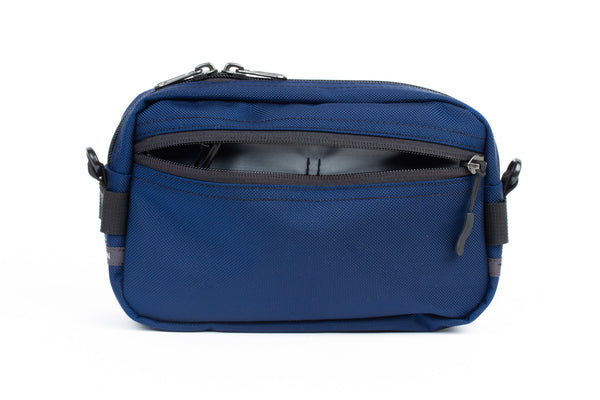 A Side Effect in Deep Blue (dark blue) 525 Ballistic with MountainGrey (grey with light grey grid) 210 Cerylon interior.